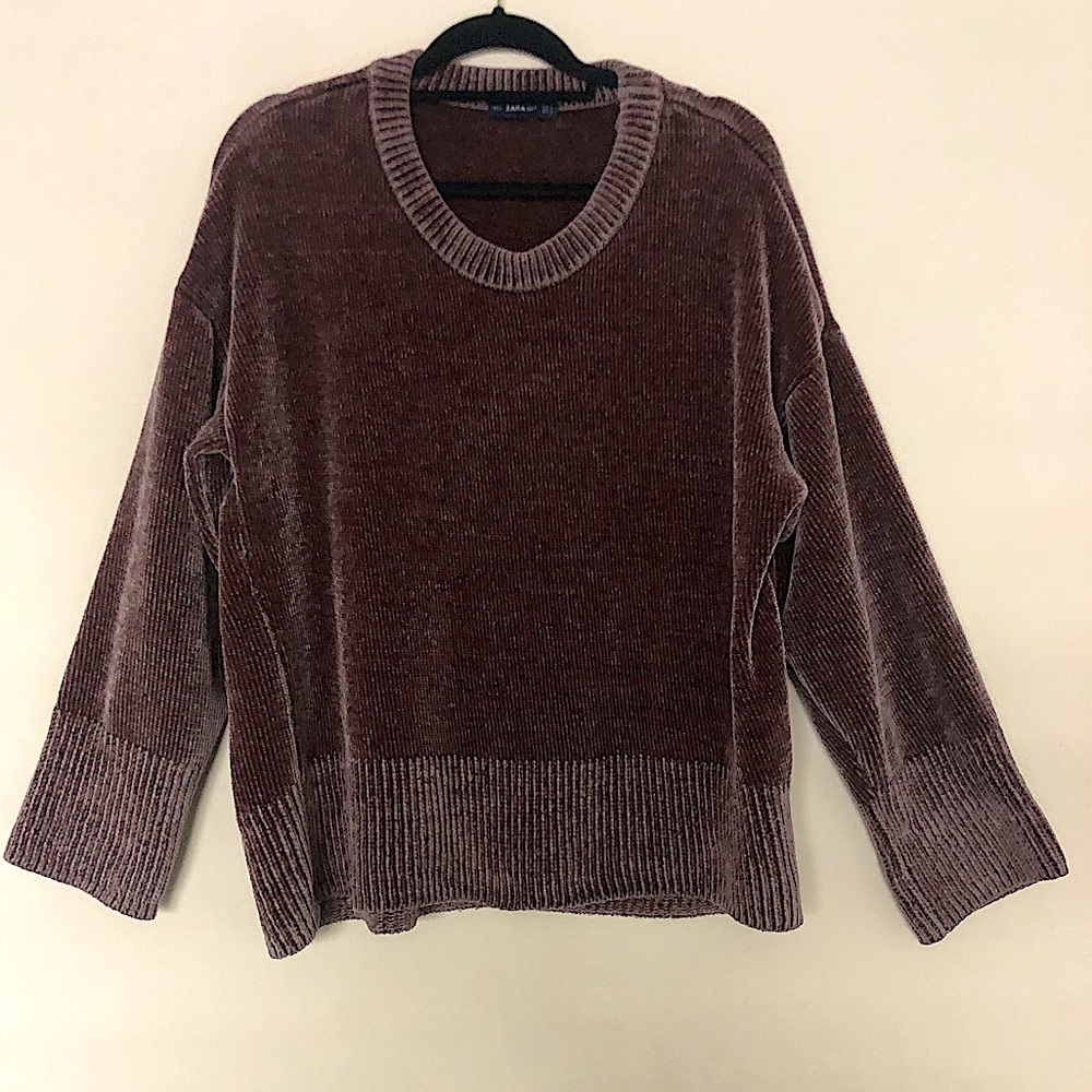 ZARA KNIT SOFT SWEATER